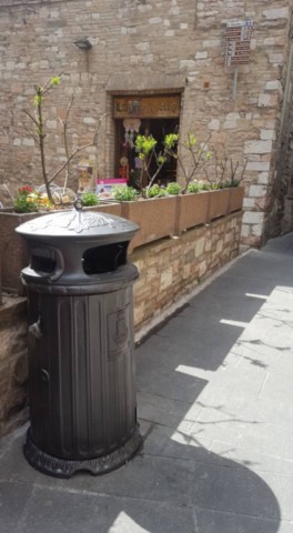 Arredo urbano cestino raccolta differenziata modello Centro Storico