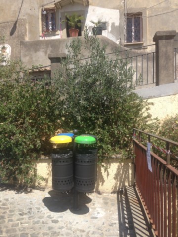 Cestino raccolta differenziata modello Catania