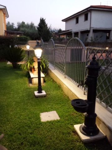 Lanterna illuminazione pubblica stradale giardino LED testapalo Claudia