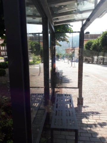 Pensilina fermata autobus